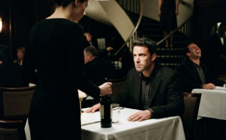 "Are you tired of living?" The waitress asked the most feared man in the building — in flawless Italian. Four words that made the entire second floor go dead silent. He didn't move for three full seconds. And when he finally did, he didn't have her thrown out. He asked her to sit down. Then he handed her a file and said something that made her realize she wasn't just saving her job that night. She was walking into a trap that had been set two years before she ever walked through that door.